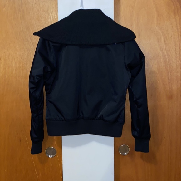 ♣️EUC Like New The North Face Jacket - Picture 5 of 17